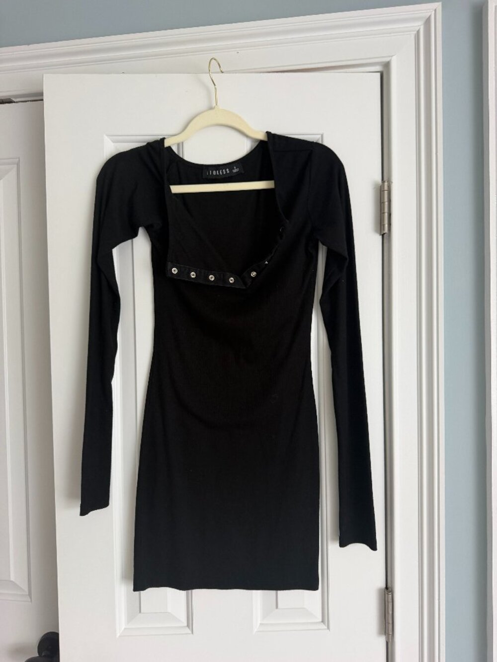 Lioness Black Ribbed Henley Mini Dress – Size S